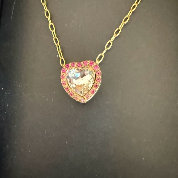 Kurt Geiger Pave Gold Necklace with Pink Heart Pendant NWT - Picture 6 of 7